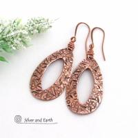 These handcrafted copper earrings have a modern, simplistic design that coordinates beautifully with all wardrobe styles. They have a hand stamped texture with an oxidized finish. They'll make a great 7th wedding anniversary gift - copper is the traditional metal for this occasion.